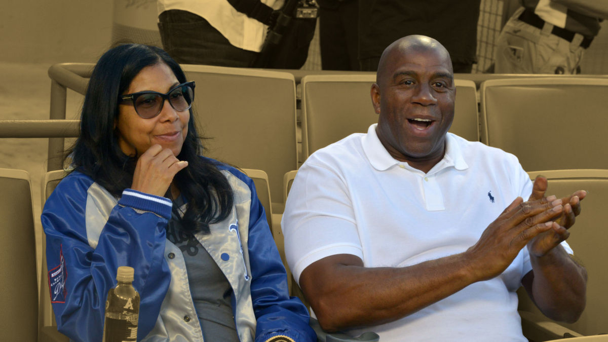 La esposa de Magic Johnson, Cookie, no estaba enfadada después de enterarse  de que era VIH positivo - La Zona - tu dosis diaria de baloncesto